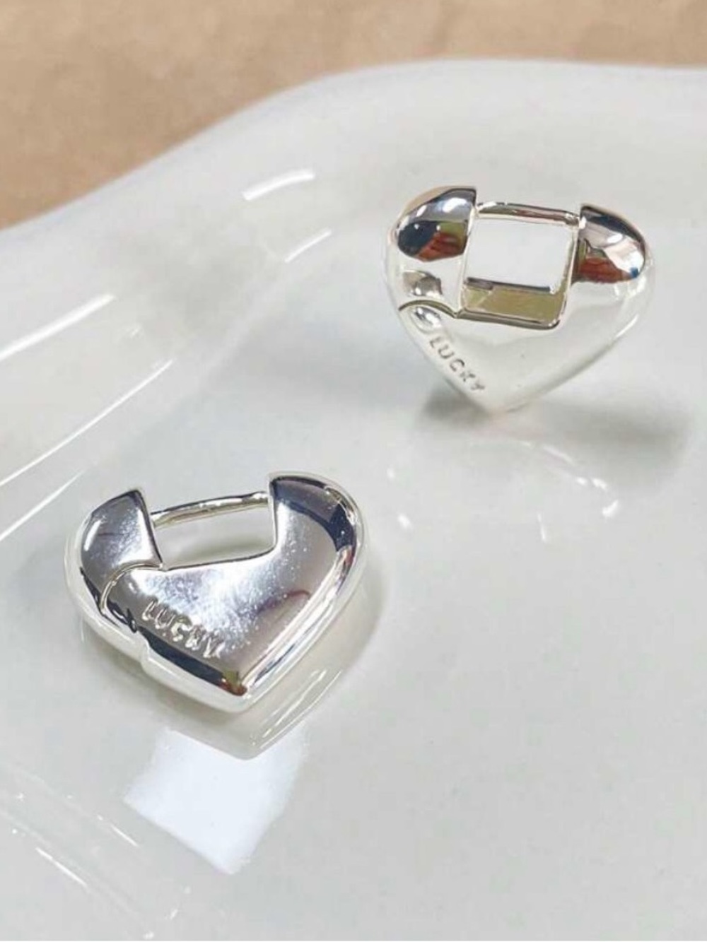 New Lucky Brand Gold Plated Chunky Heart Hoop Earrings - Picture 9 of 16
